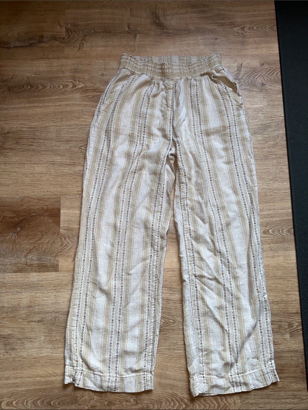 Briggs Textured Stripe Elastic-Waist Pants - Cream & Tan
